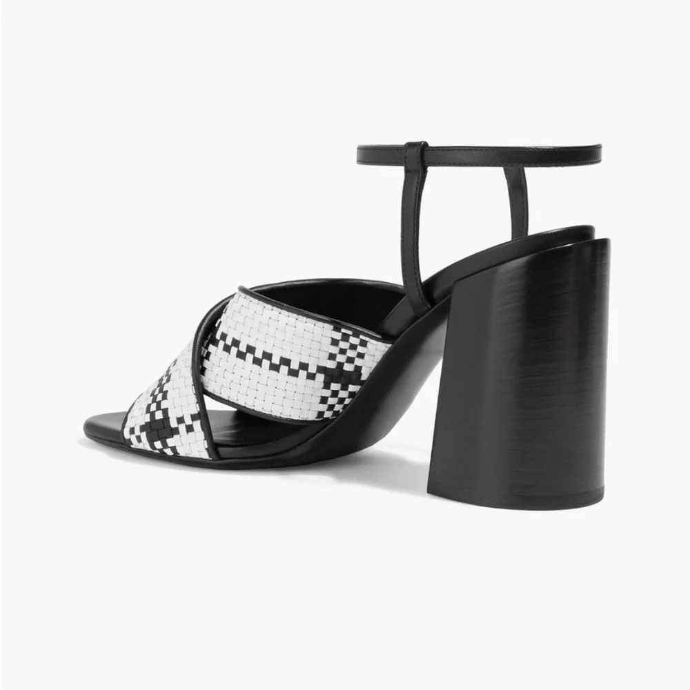 BURBERRY Checked basketweave leather sandals - Picture 3 of 14